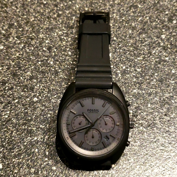 Fossil quartz mens watch - Picture 1 of 8